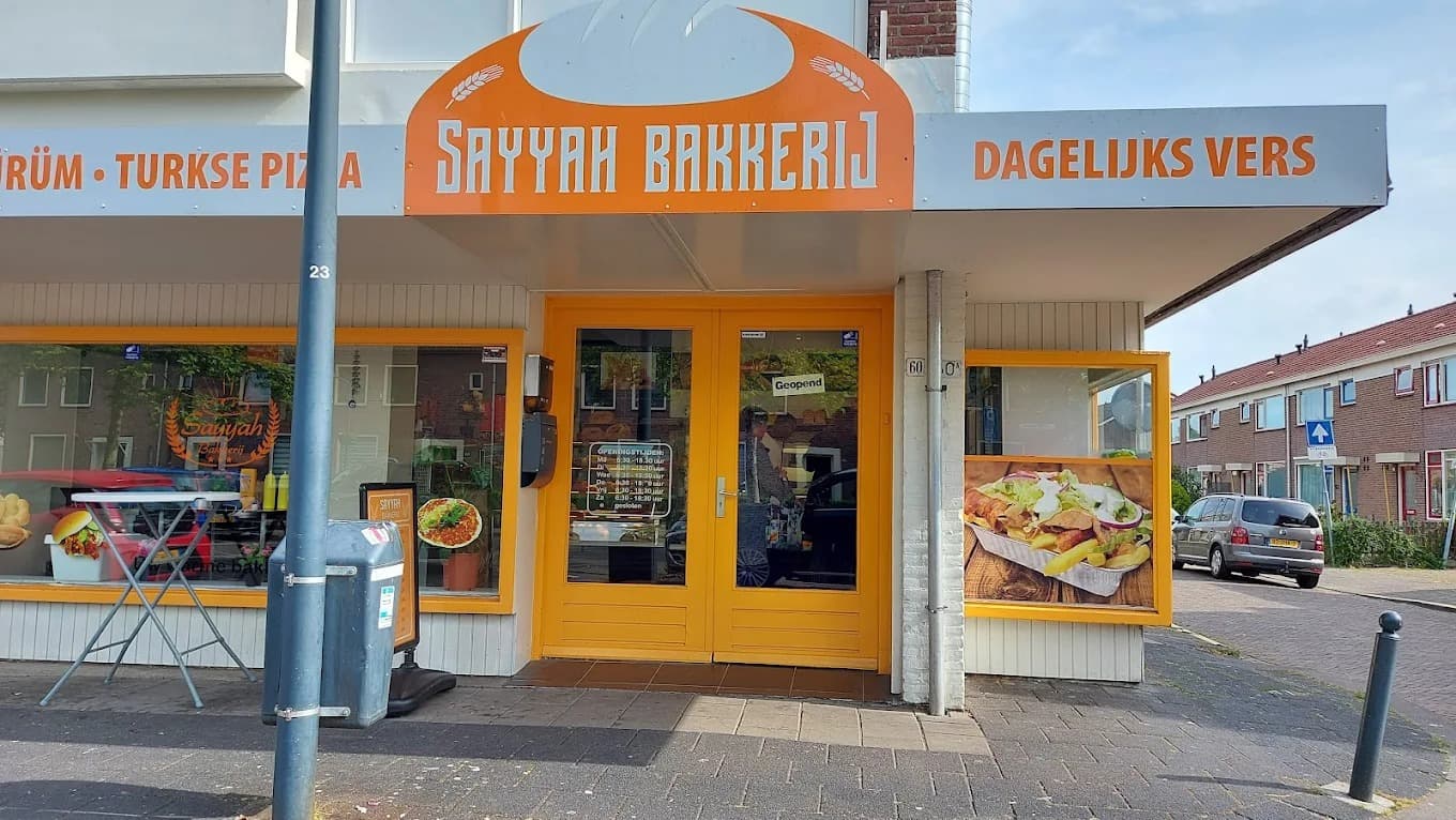 Verse specialiteiten van Sayyah Bakkerij